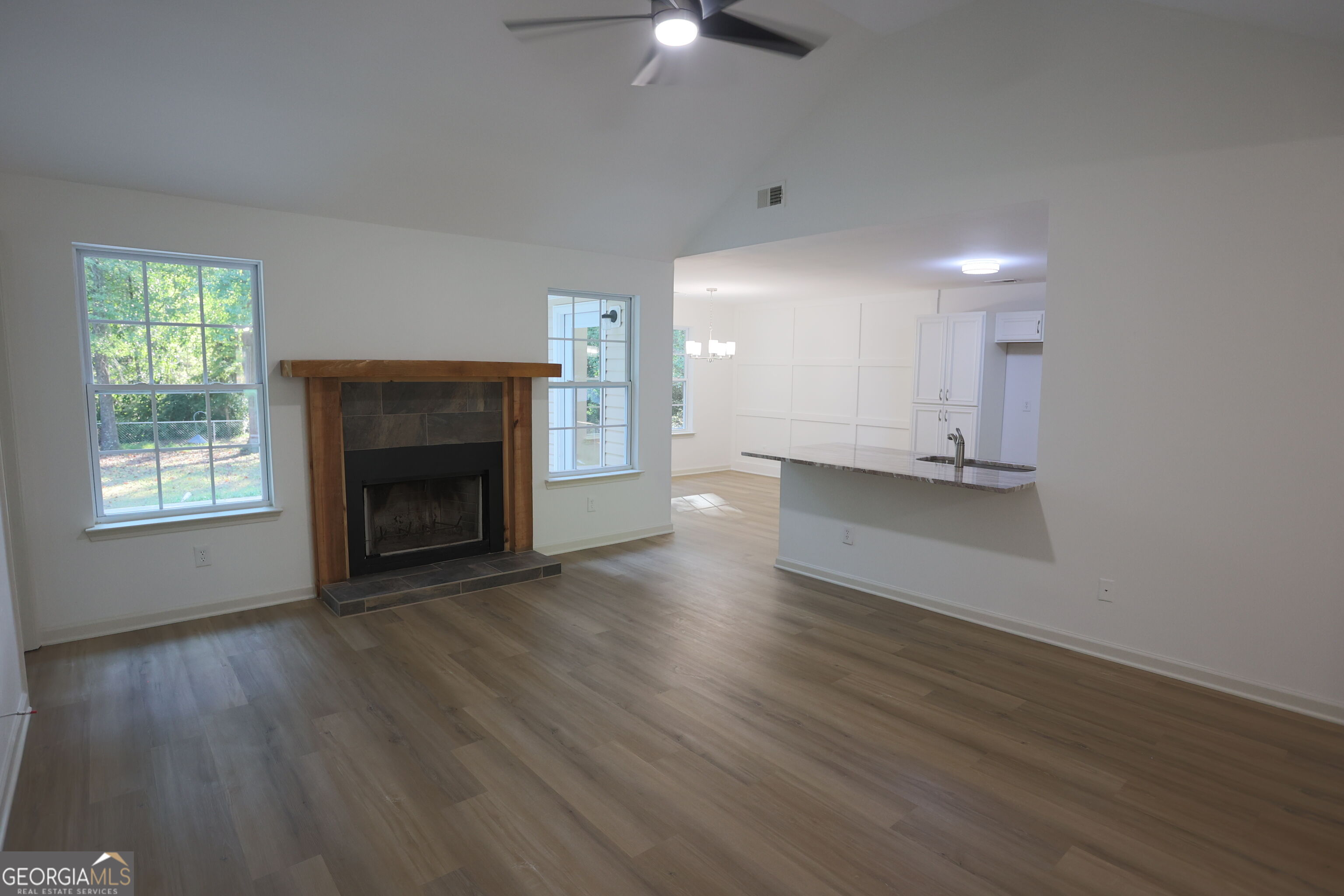 61 Concord Court N Property Photo 15
