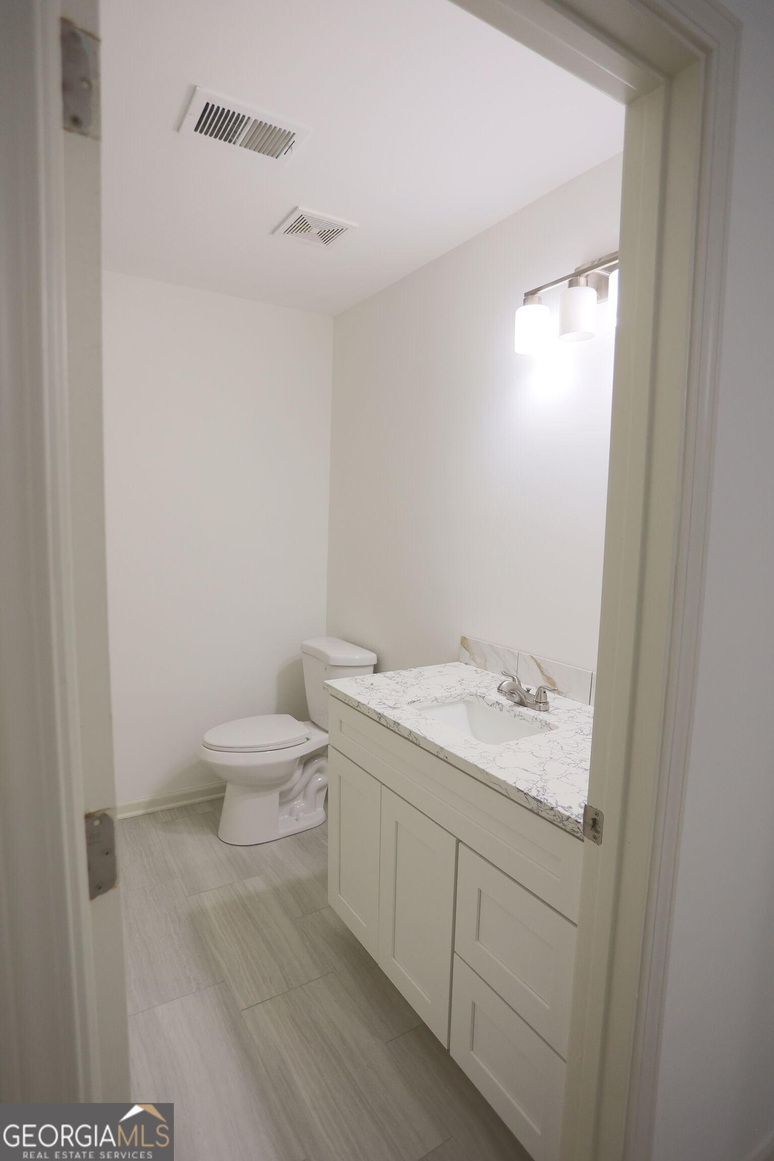61 Concord Court N Property Photo 37