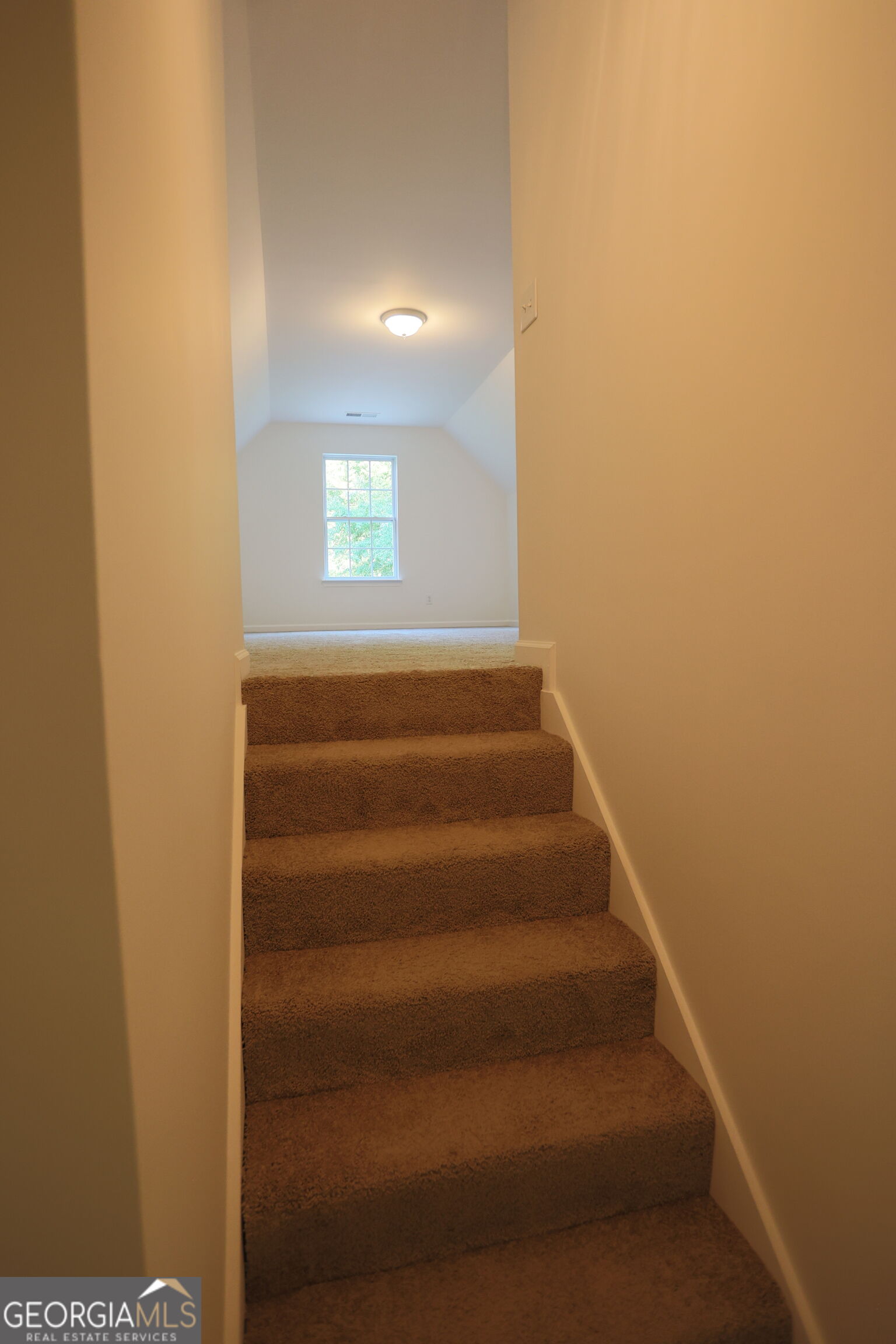 61 Concord Court N Property Photo 45