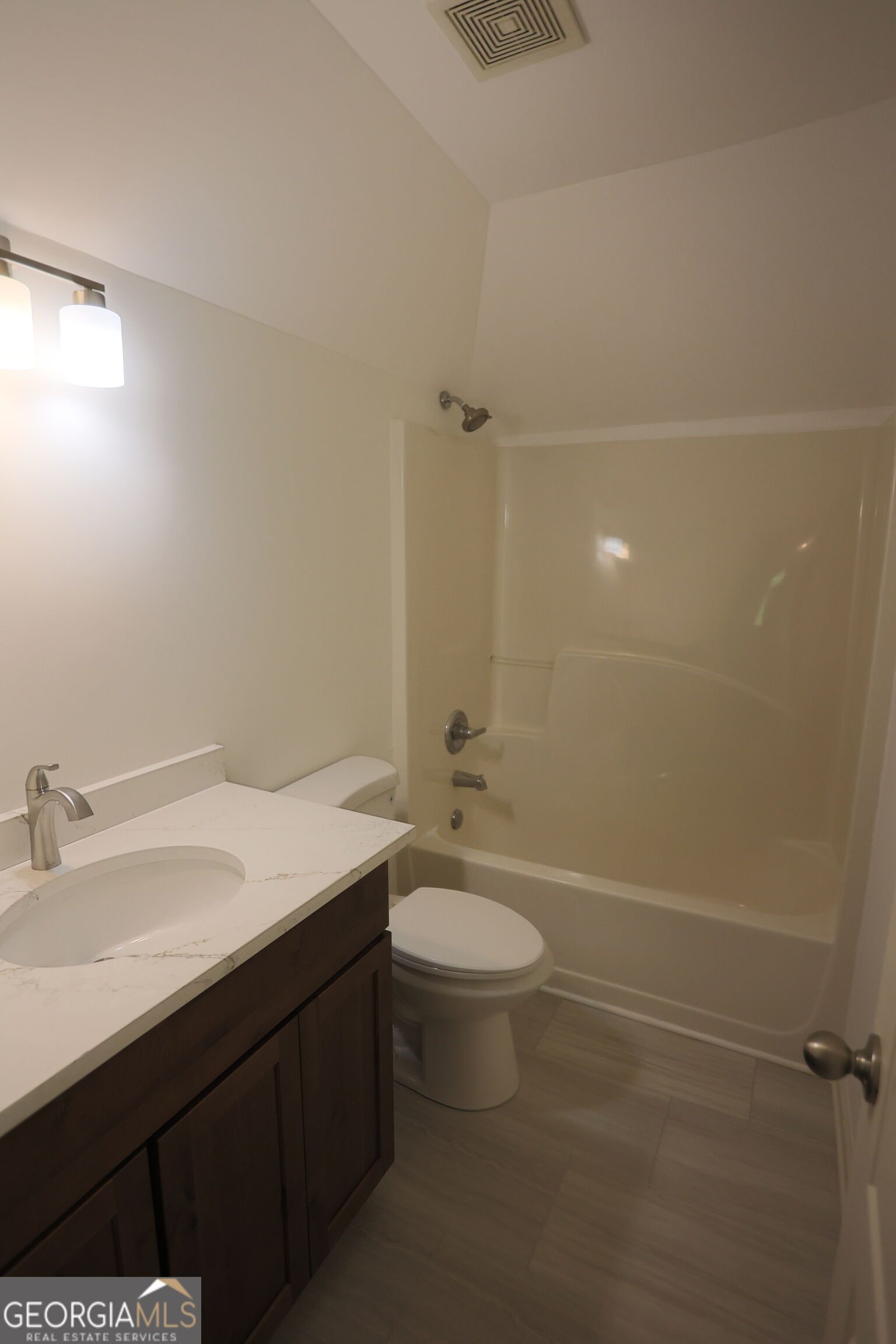 61 Concord Court N Property Photo 48