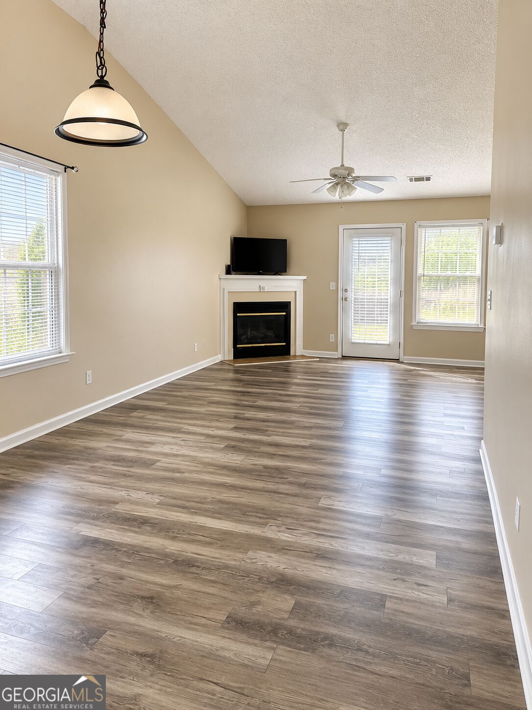 1775 Summerwoods Lane Property Photo 3