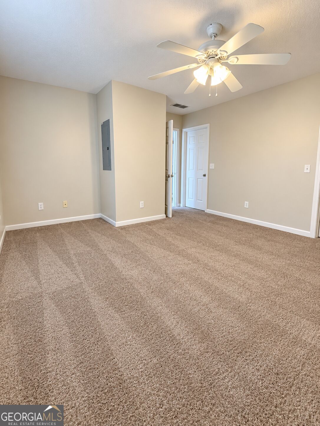 1775 Summerwoods Lane Property Photo 8