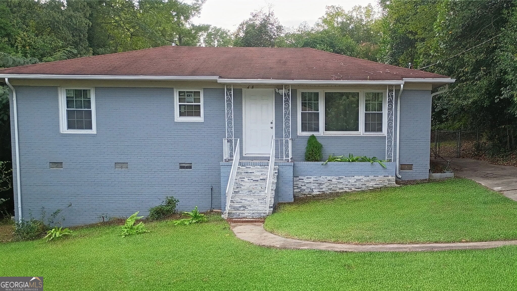 2458 Tredway Drive Property Photo 8