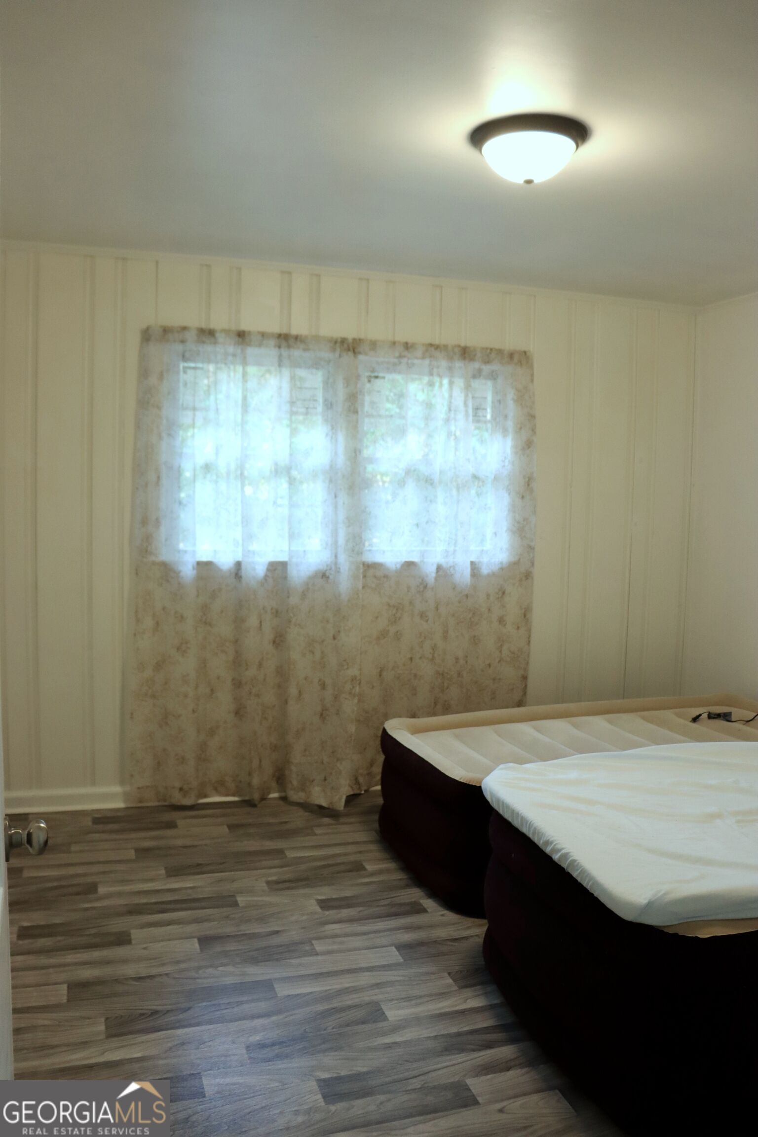 2458 Tredway Drive Property Photo 9