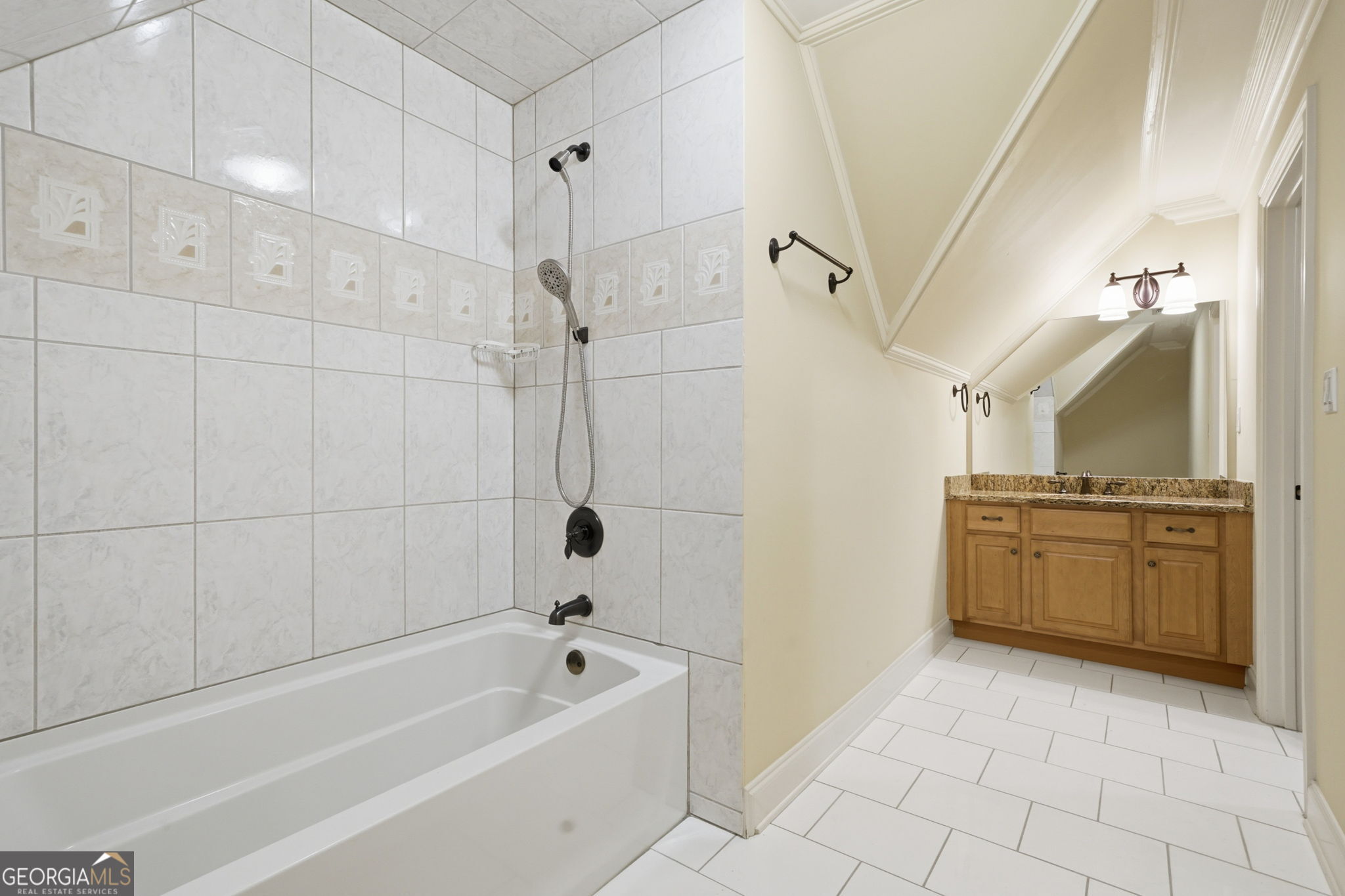 6295 Windward Parkway Property Photo 54