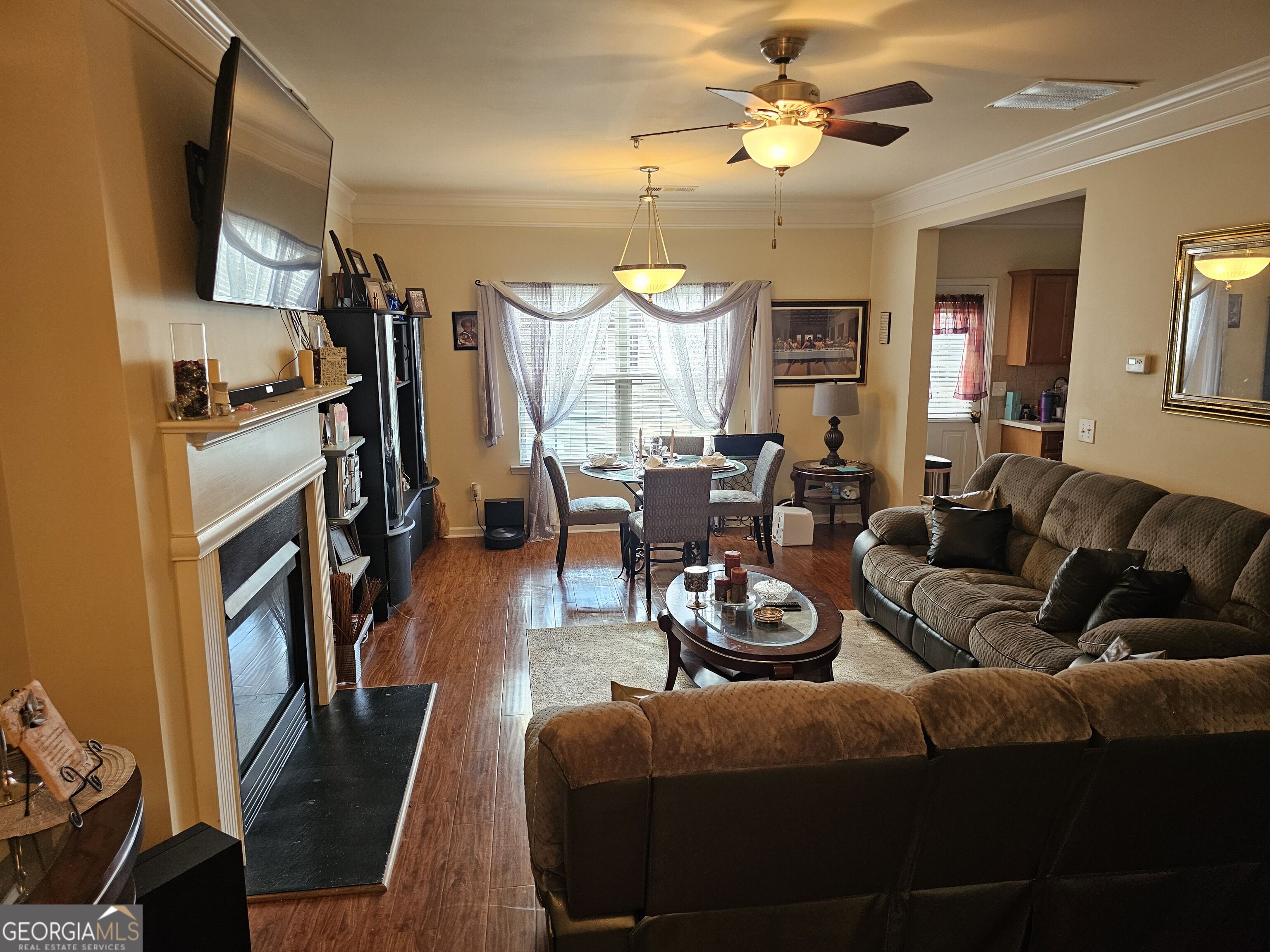 2404 Black Forest Drive Property Photo 2