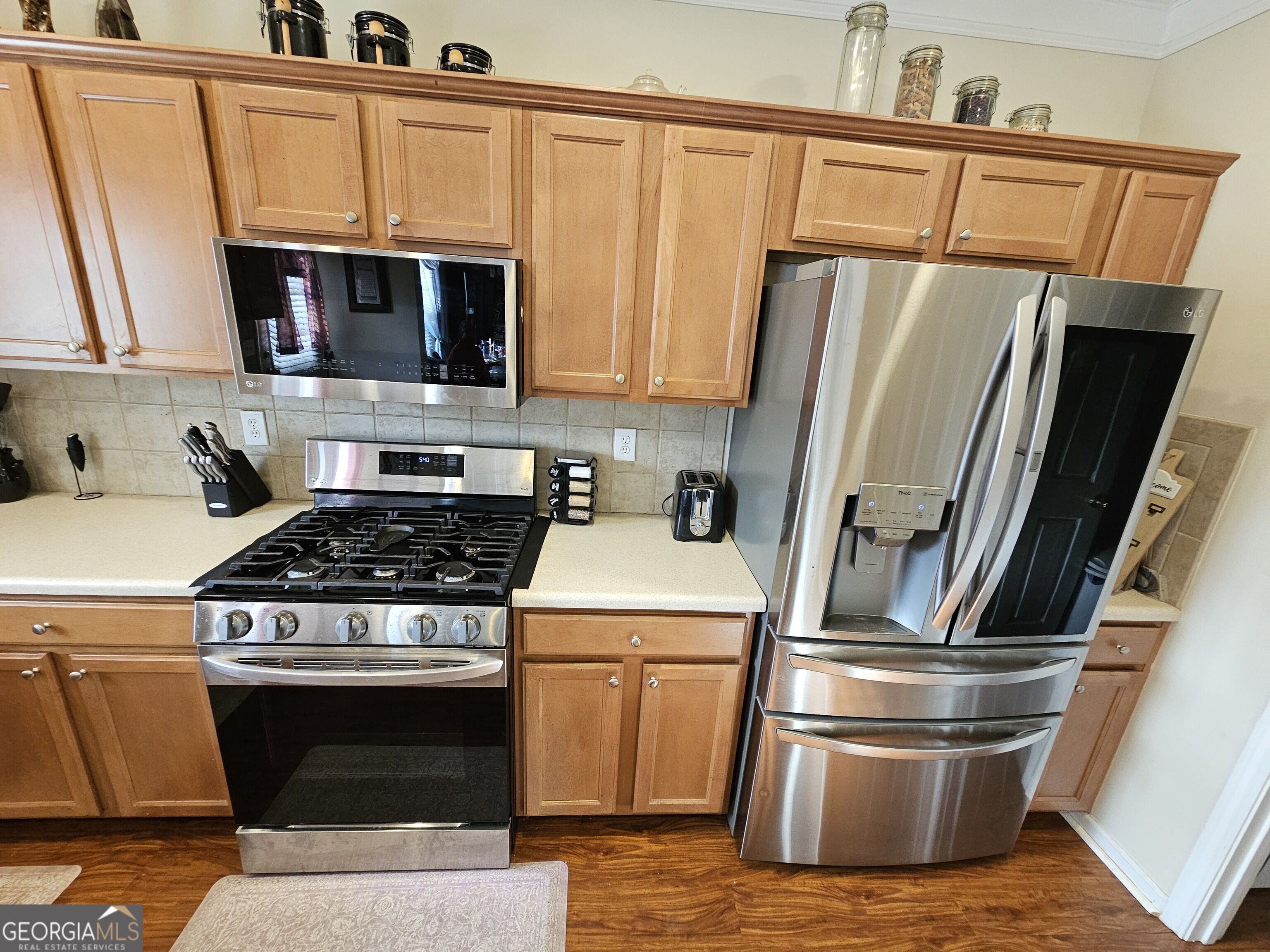 2404 Black Forest Drive Property Photo 9