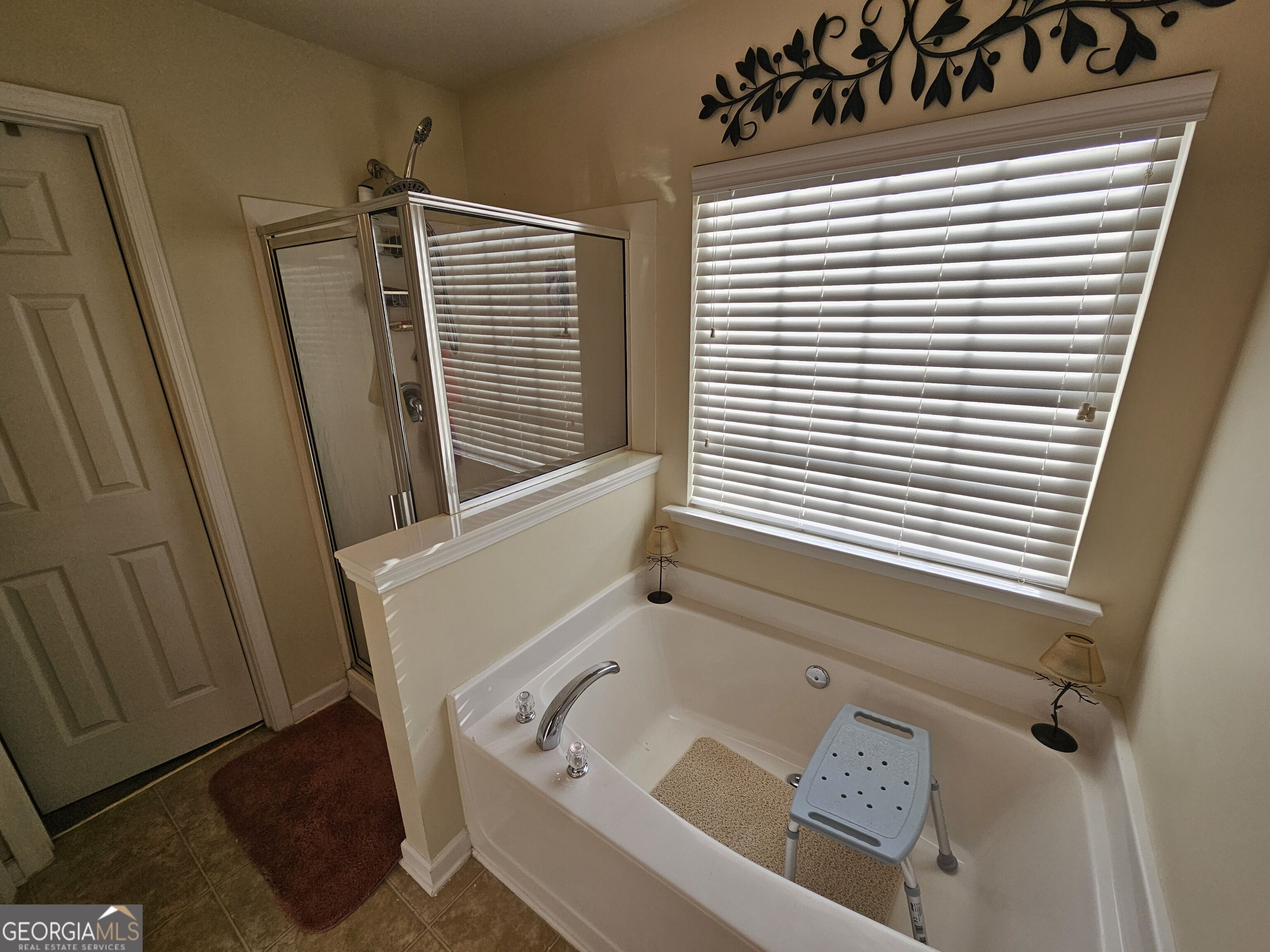 2404 Black Forest Drive Property Photo 15