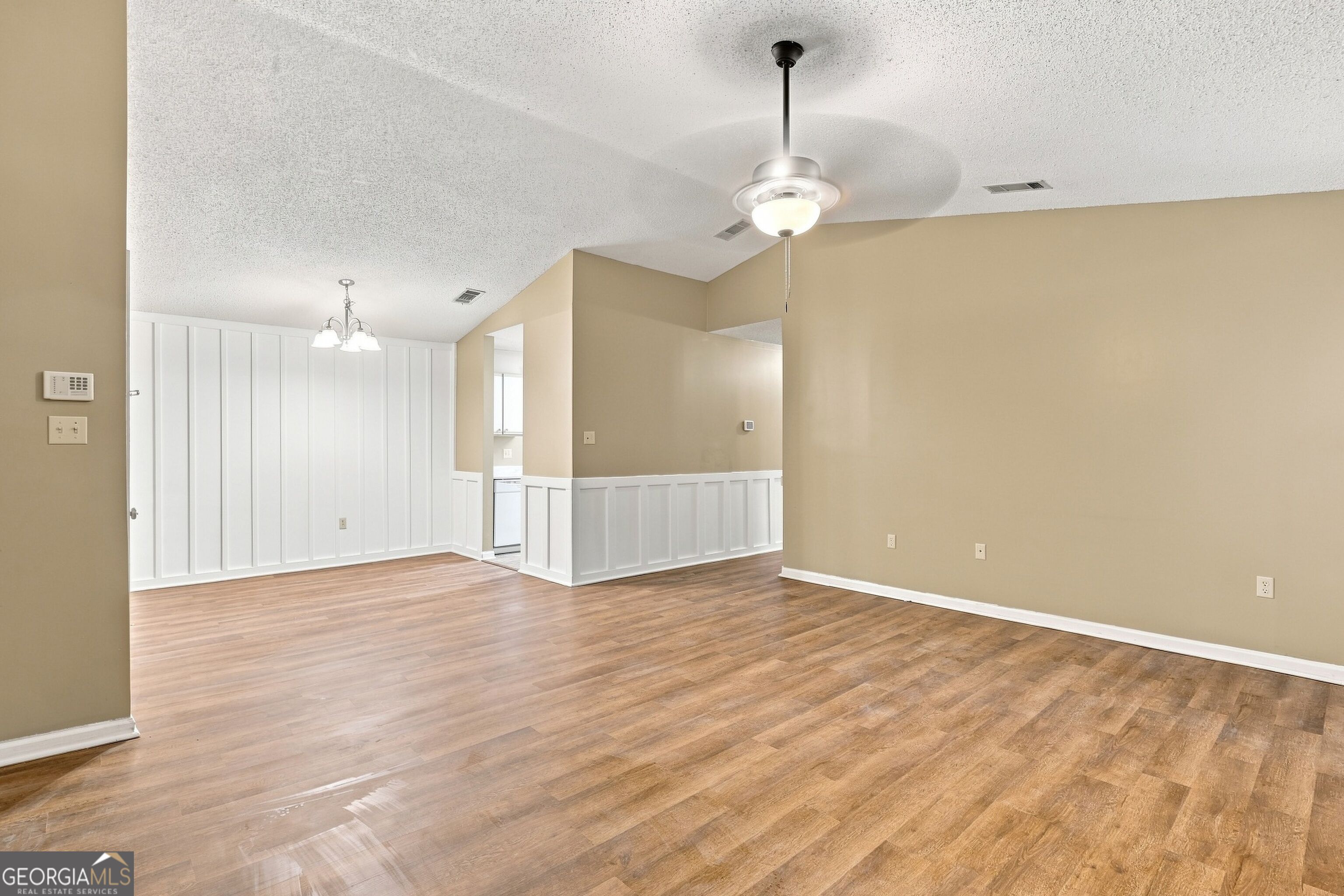 2092 S Sherwood Drive # 96