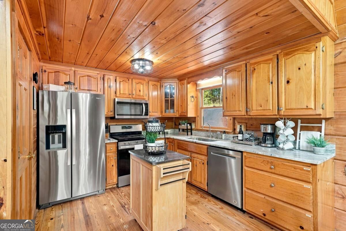 405 Donna Lee Lane Property Photo 11