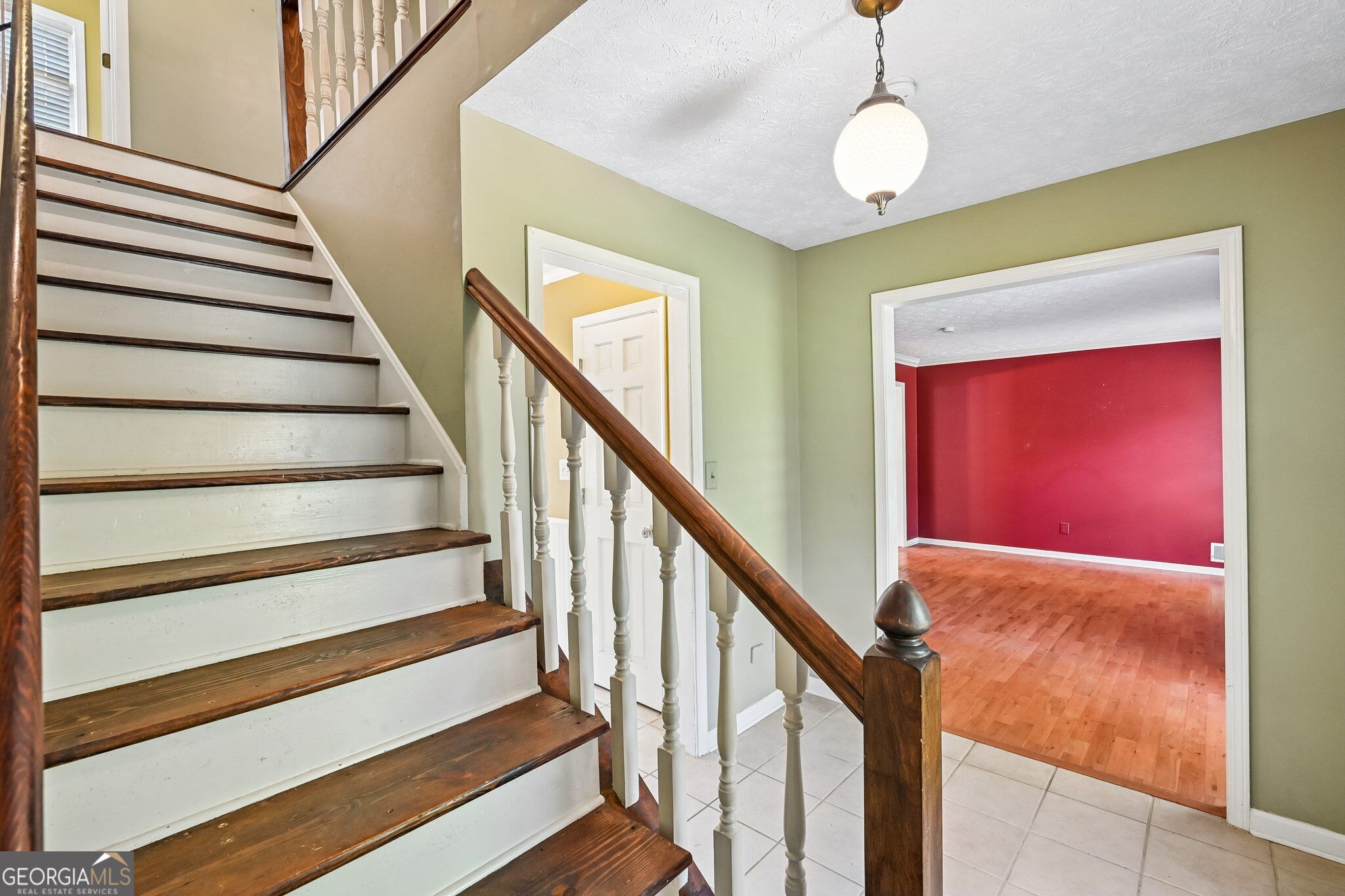 6092 Lakeshore Drive Se Property Photo 5