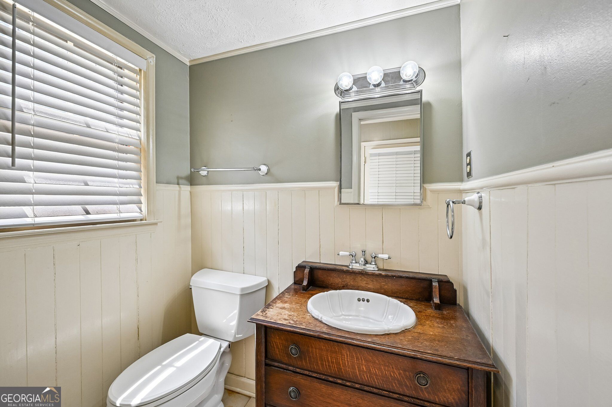 6092 Lakeshore Drive Se Property Photo 16
