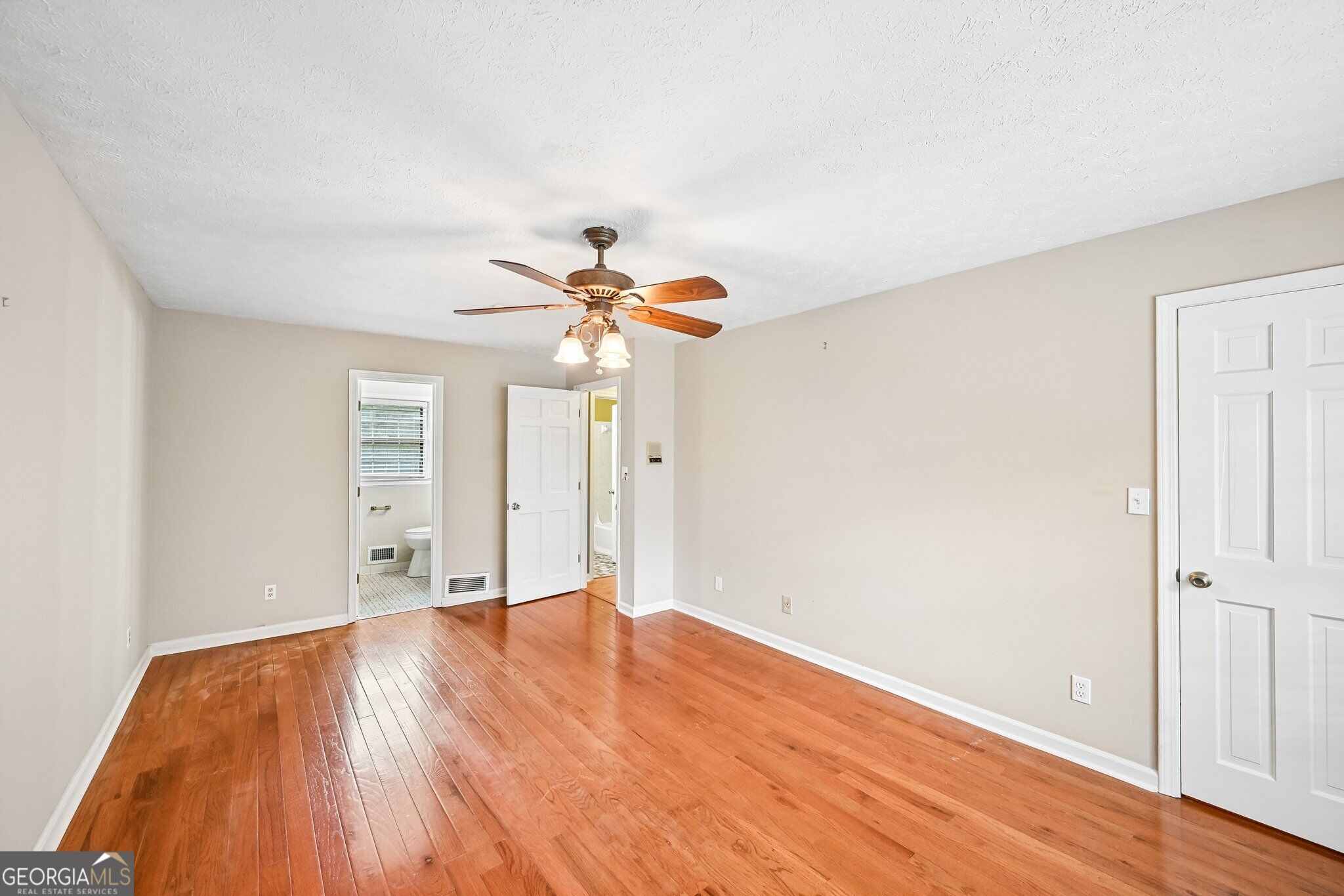 6092 Lakeshore Drive Se Property Photo 24