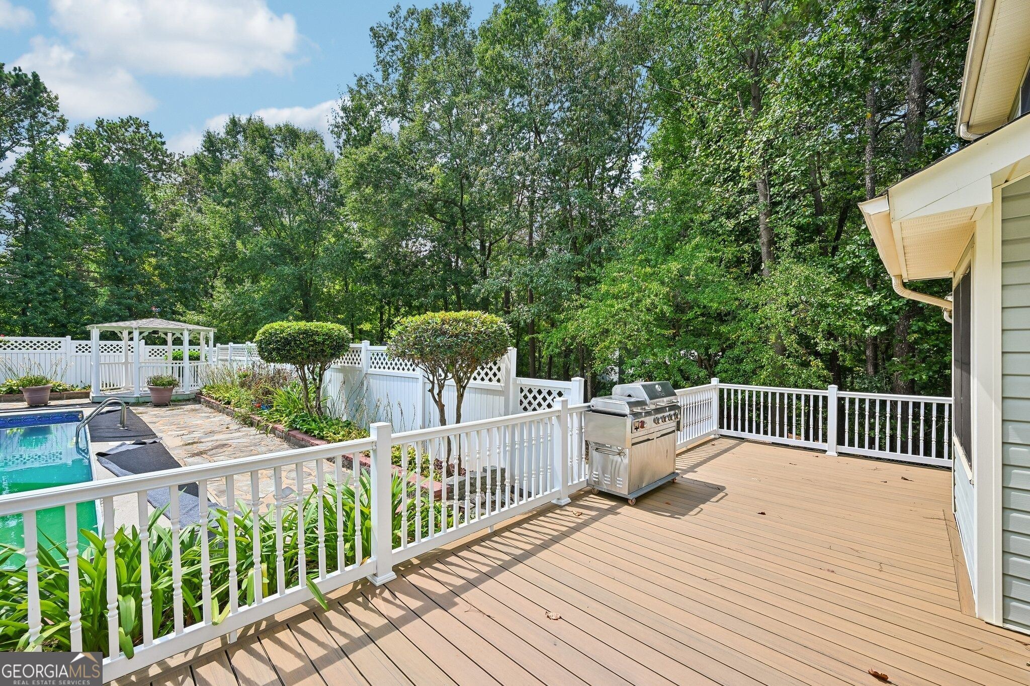 6092 Lakeshore Drive Se Property Photo 32