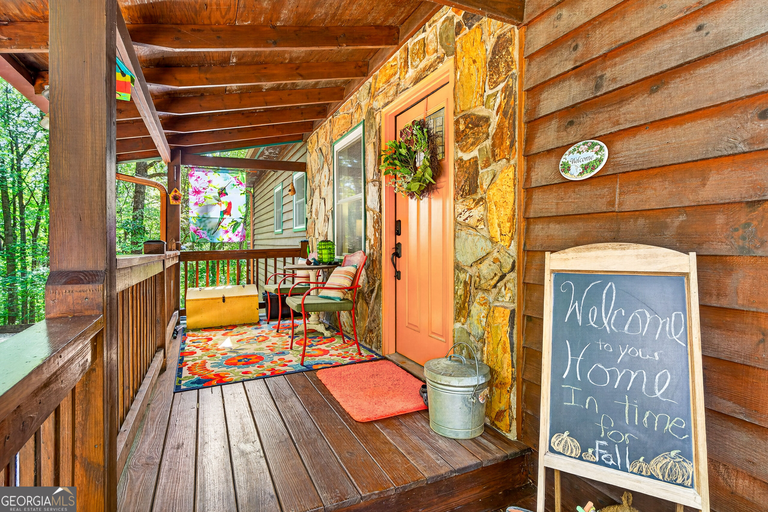 158 Beaver Lake Drive Property Photo 1