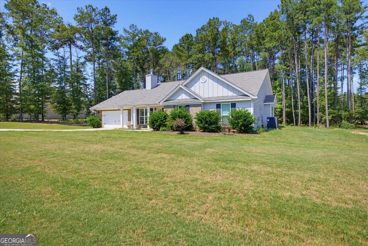 62 Windrow Trail Property Photo 2