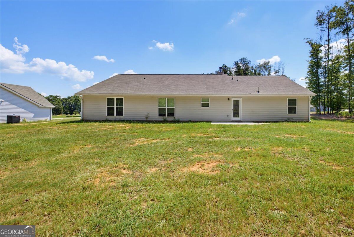 62 Windrow Trail Property Photo 33