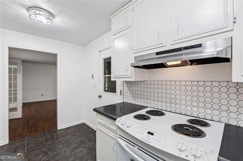 750 Dunleith Court Property Photo 2