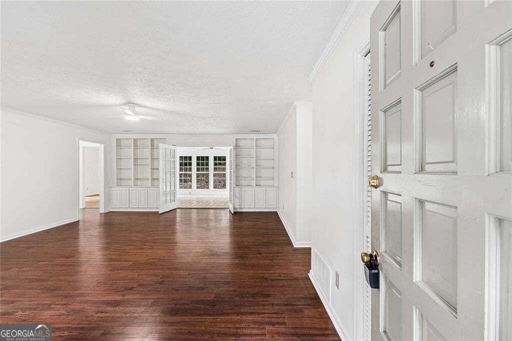750 Dunleith Court Property Photo 3