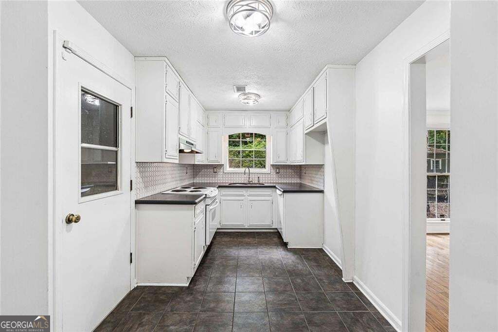 750 Dunleith Court Property Photo 8