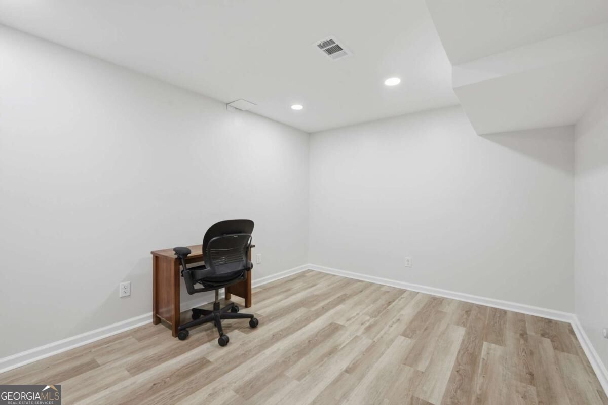 643 Laufin Court Property Photo 27