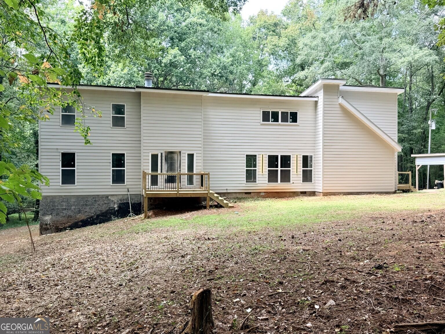 876 Newton Road Property Photo 1