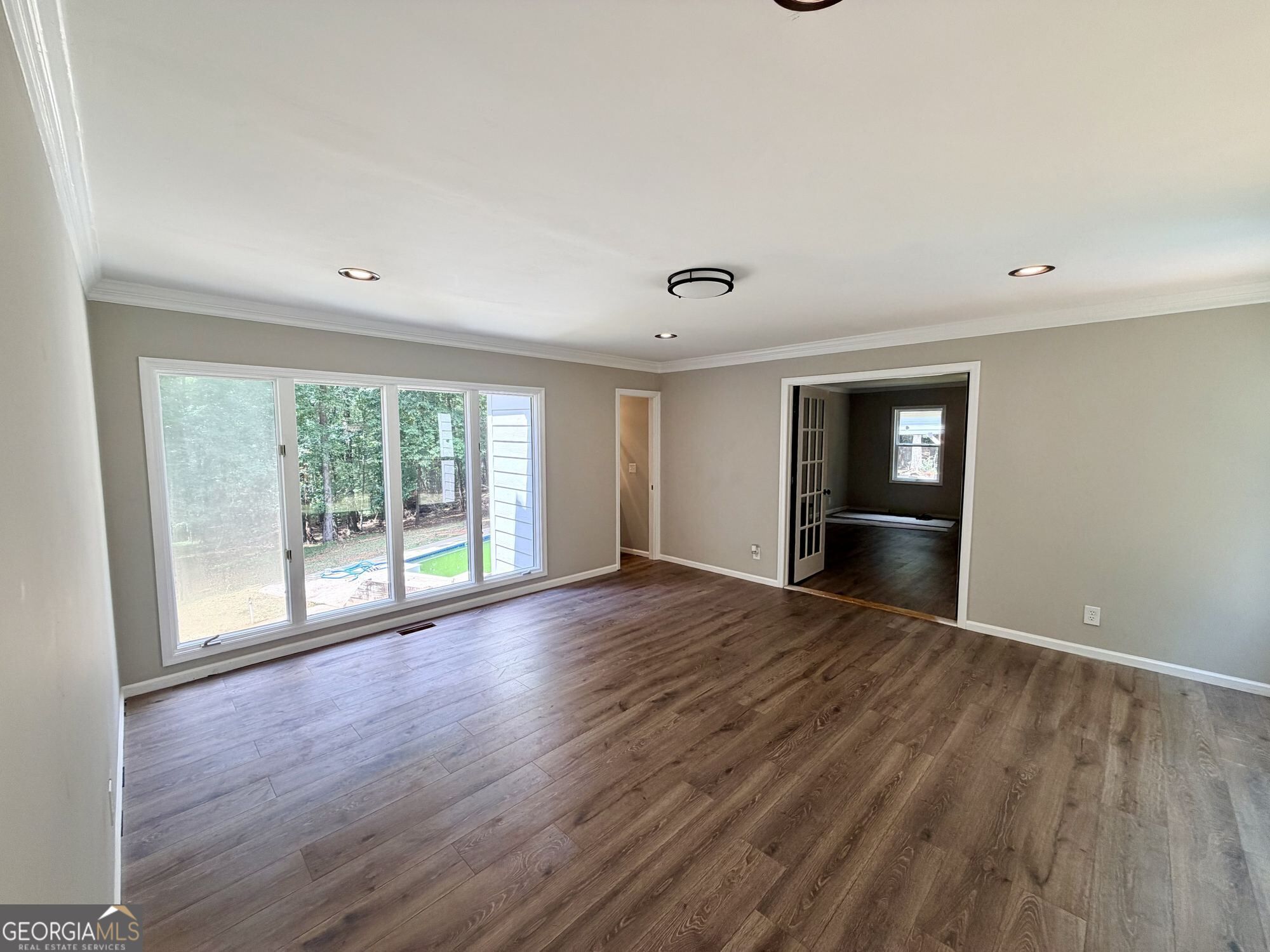 876 Newton Road Property Photo 7
