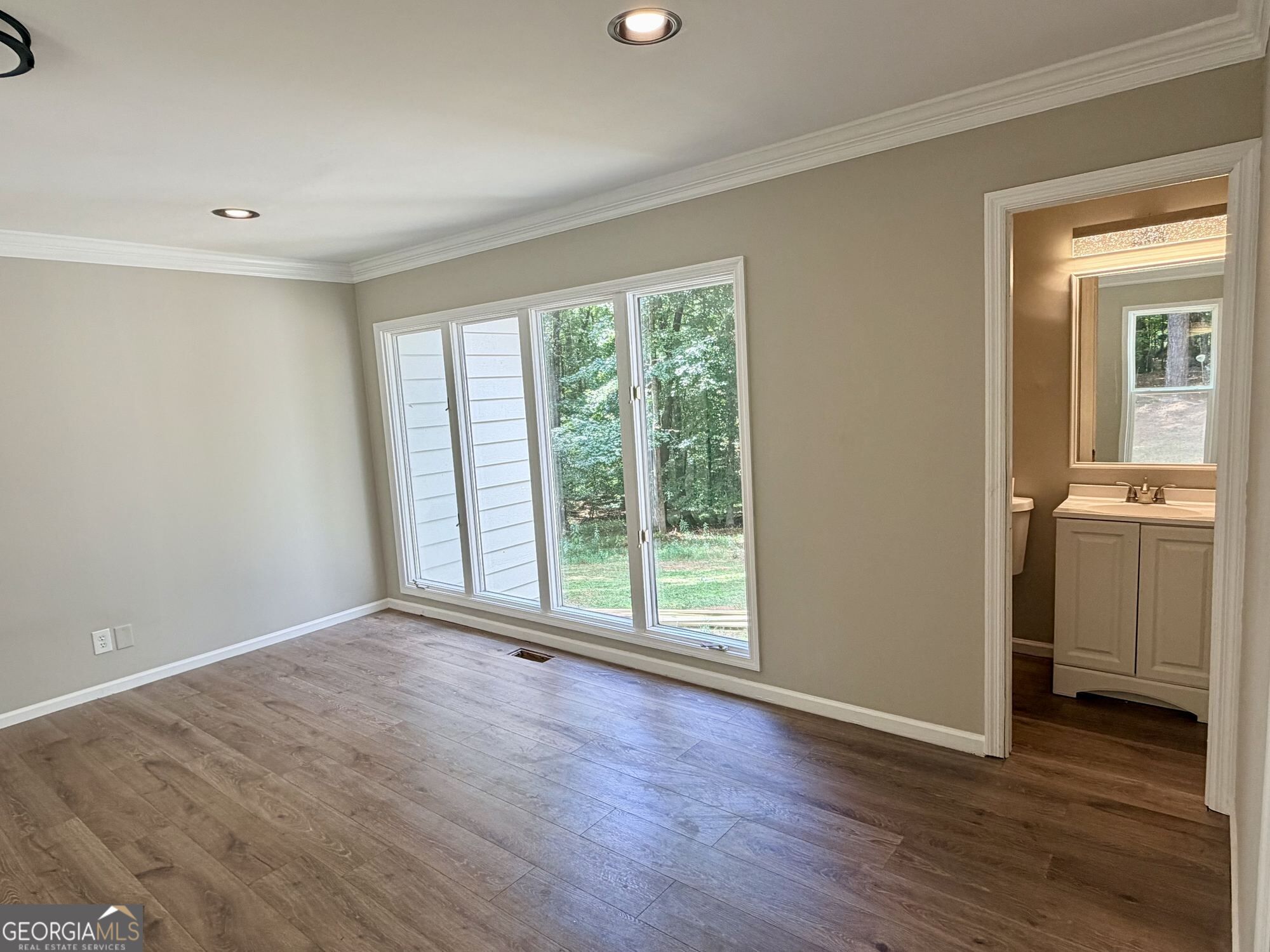876 Newton Road Property Photo 25