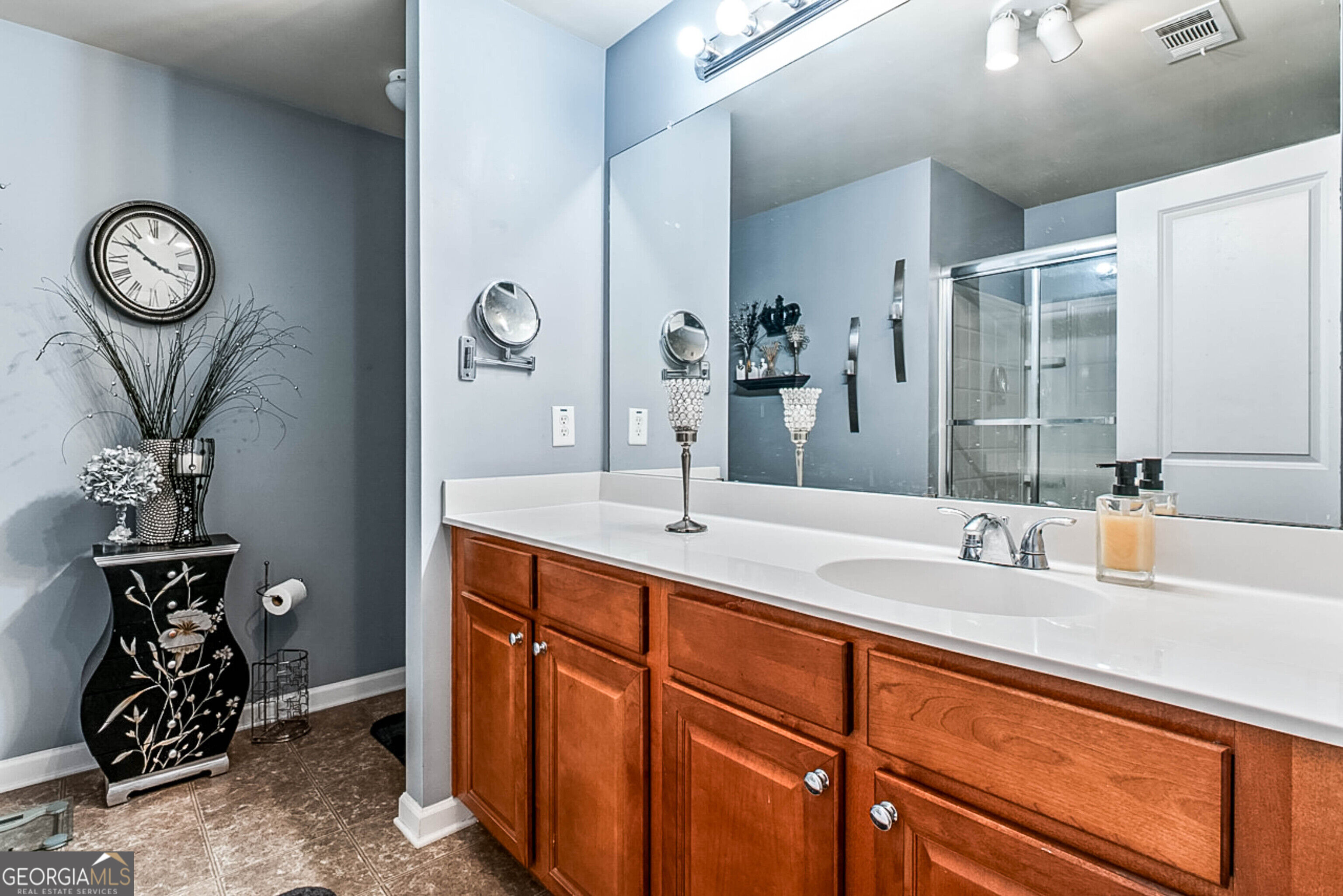 2904 Ridgeview Drive Property Photo 9