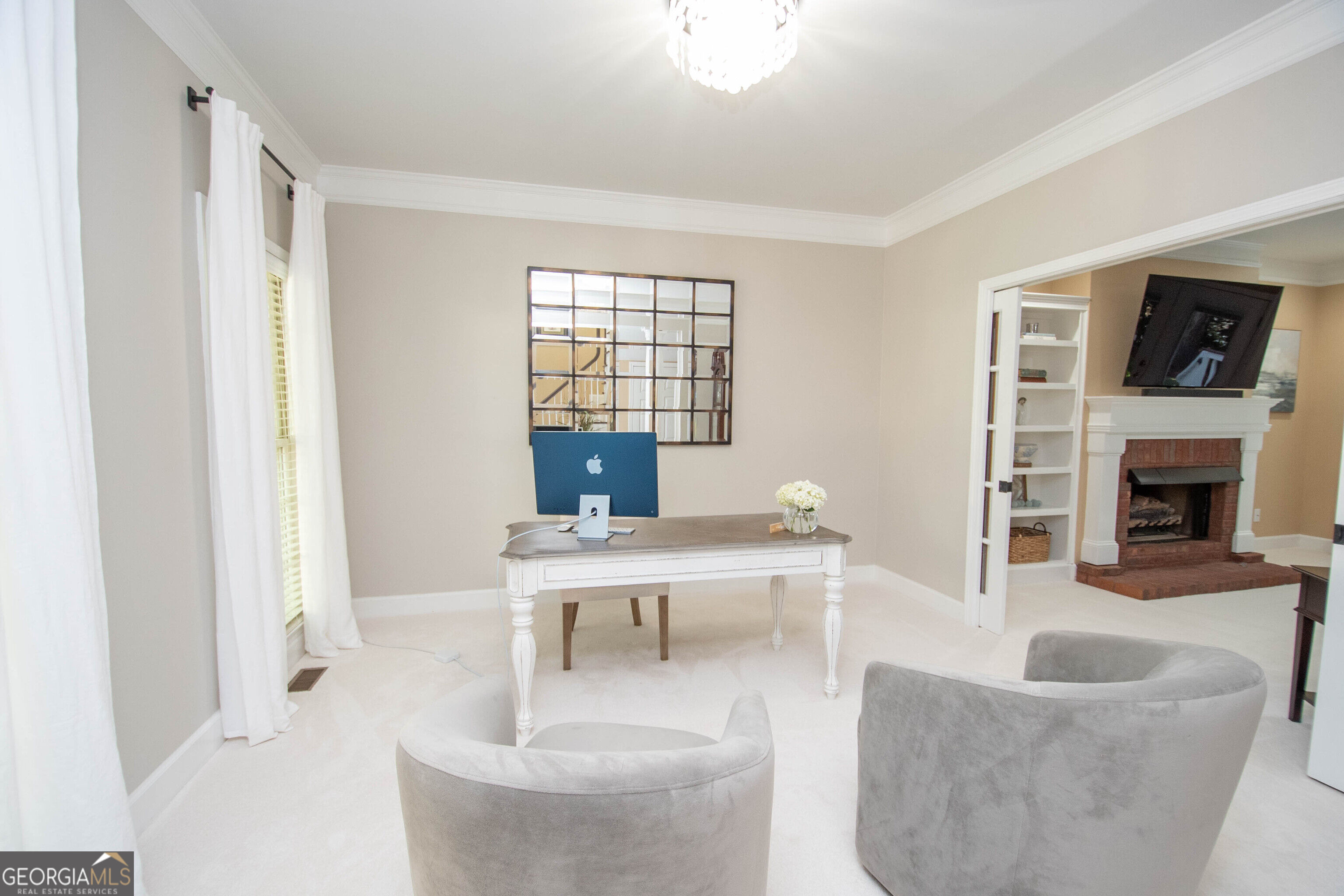300 Weeping Willow Way Property Photo 3