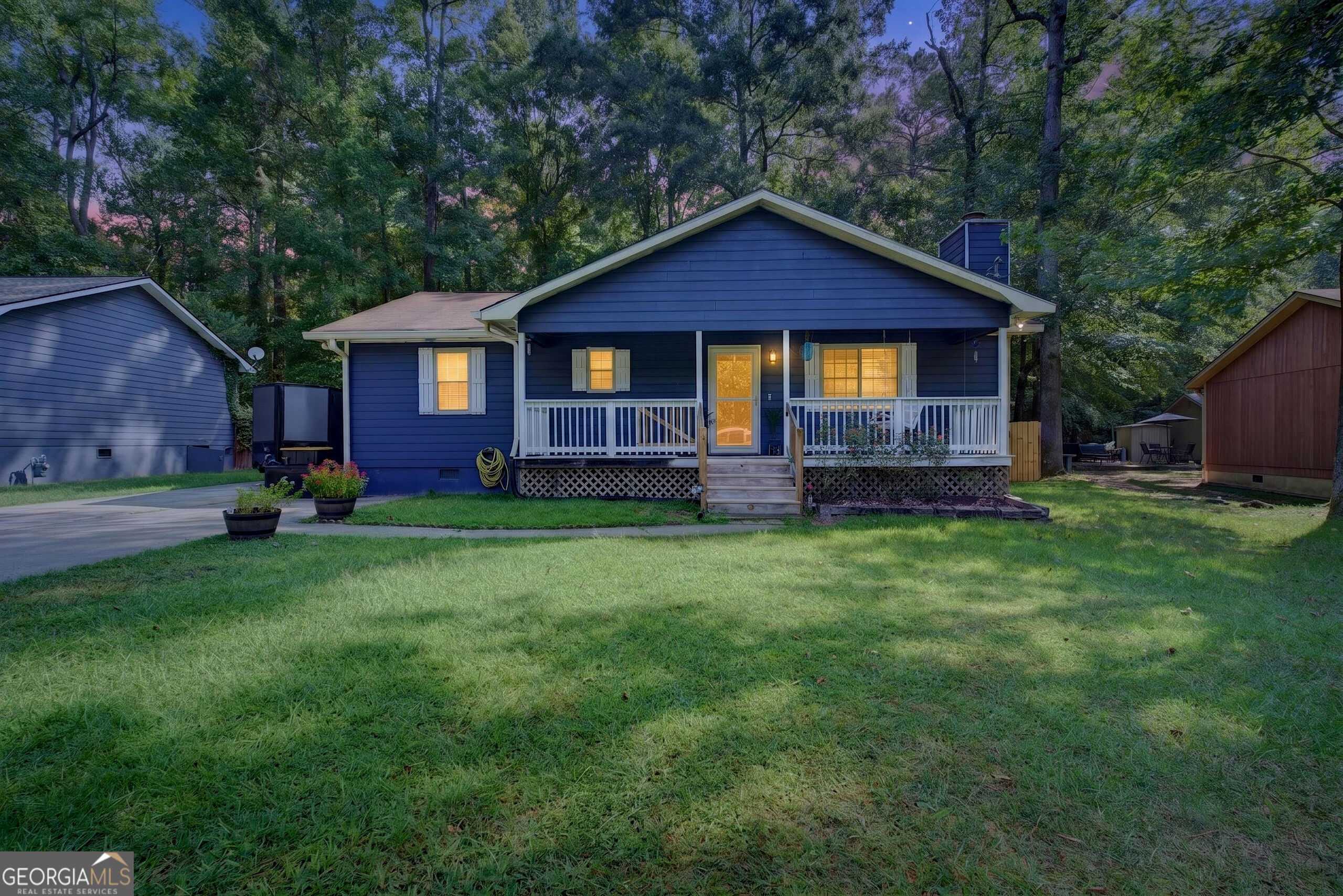 228 Jefferson Circle Property Photo 1