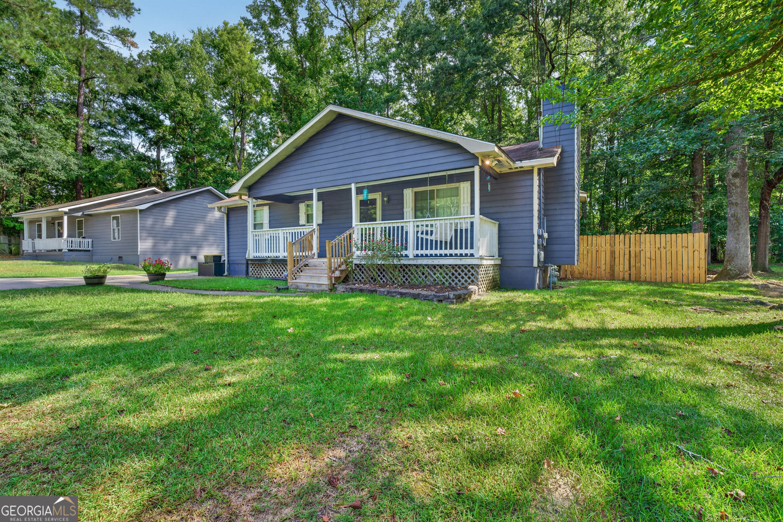 228 Jefferson Circle Property Photo 1