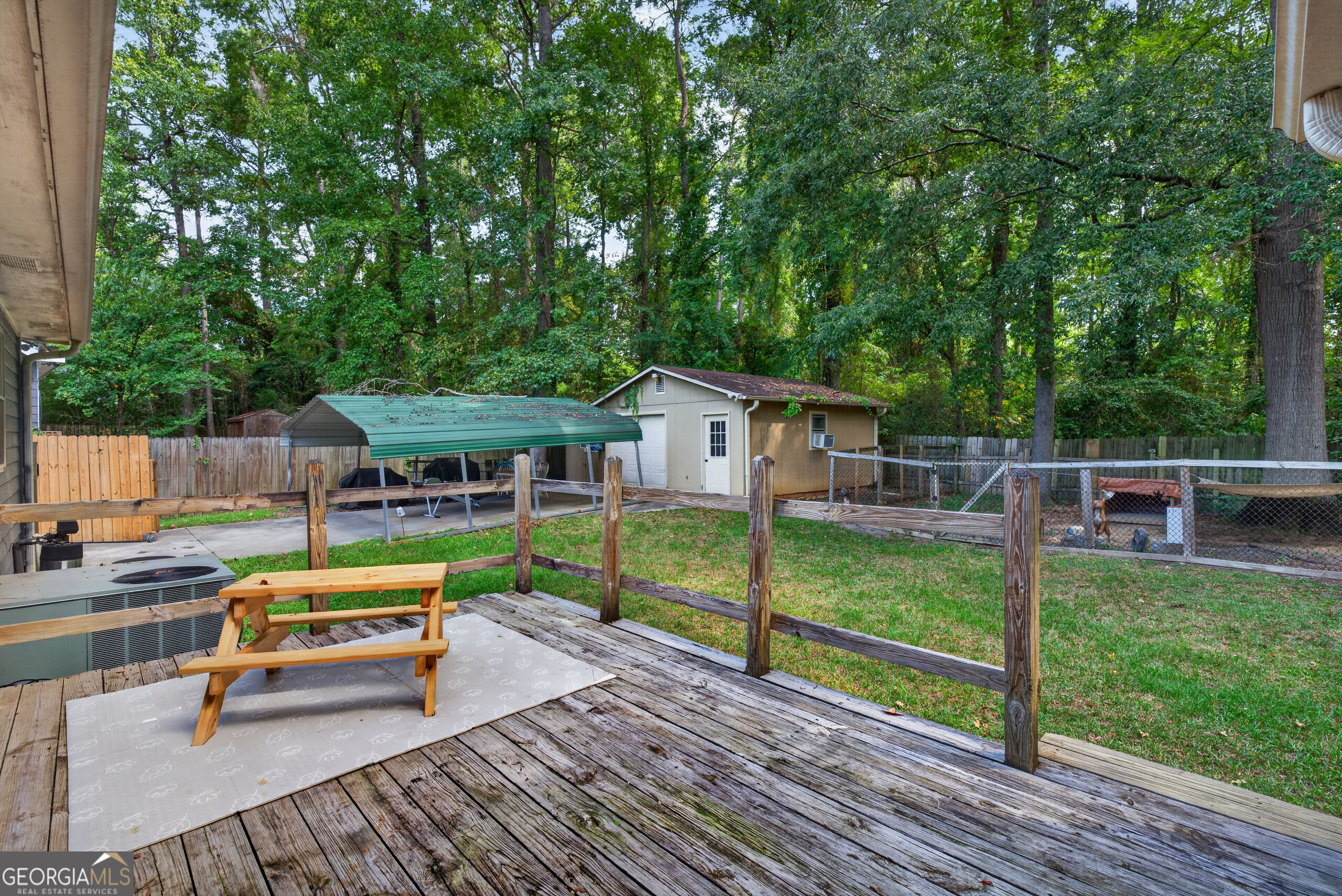228 Jefferson Circle Property Photo 33