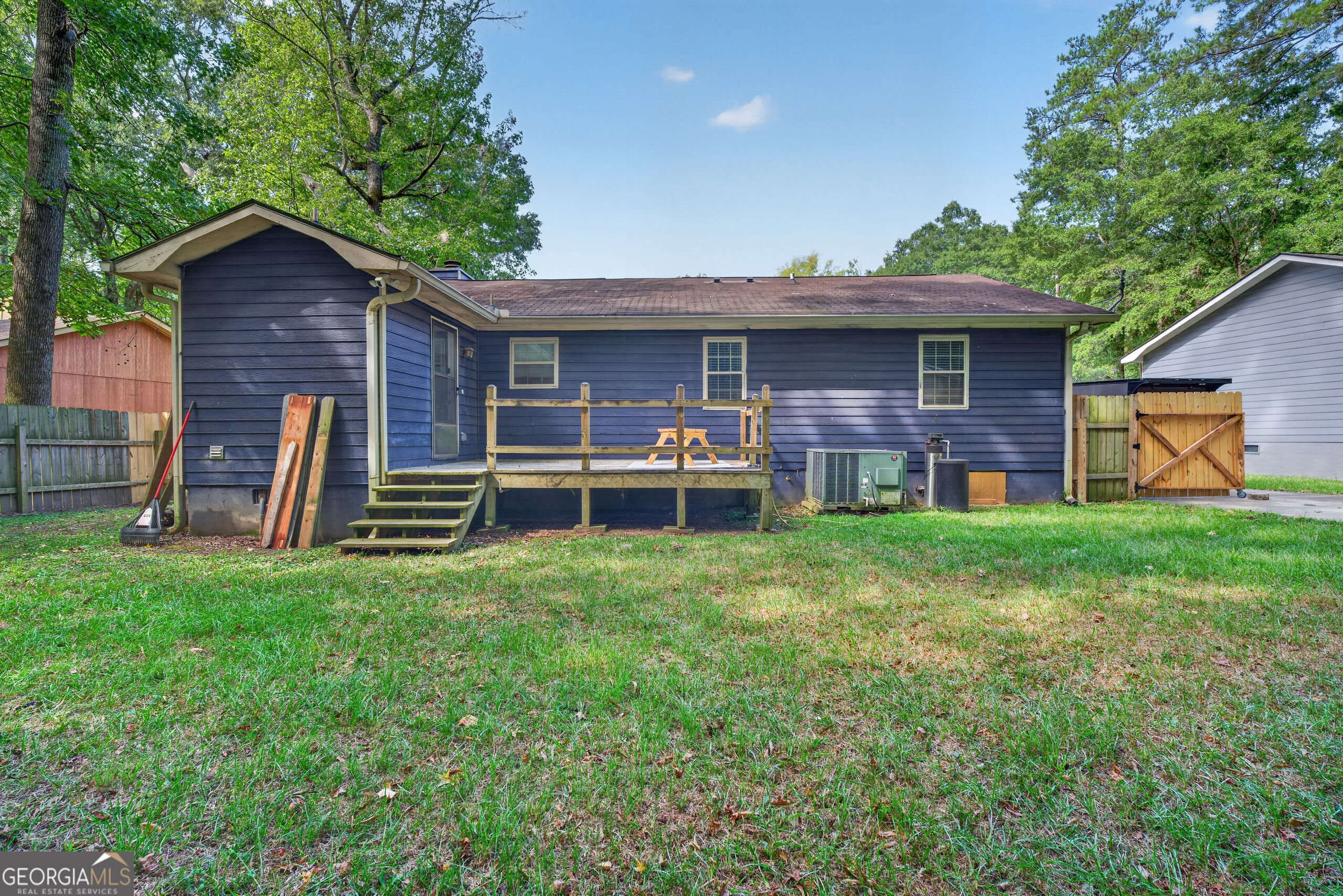 228 Jefferson Circle Property Photo 37