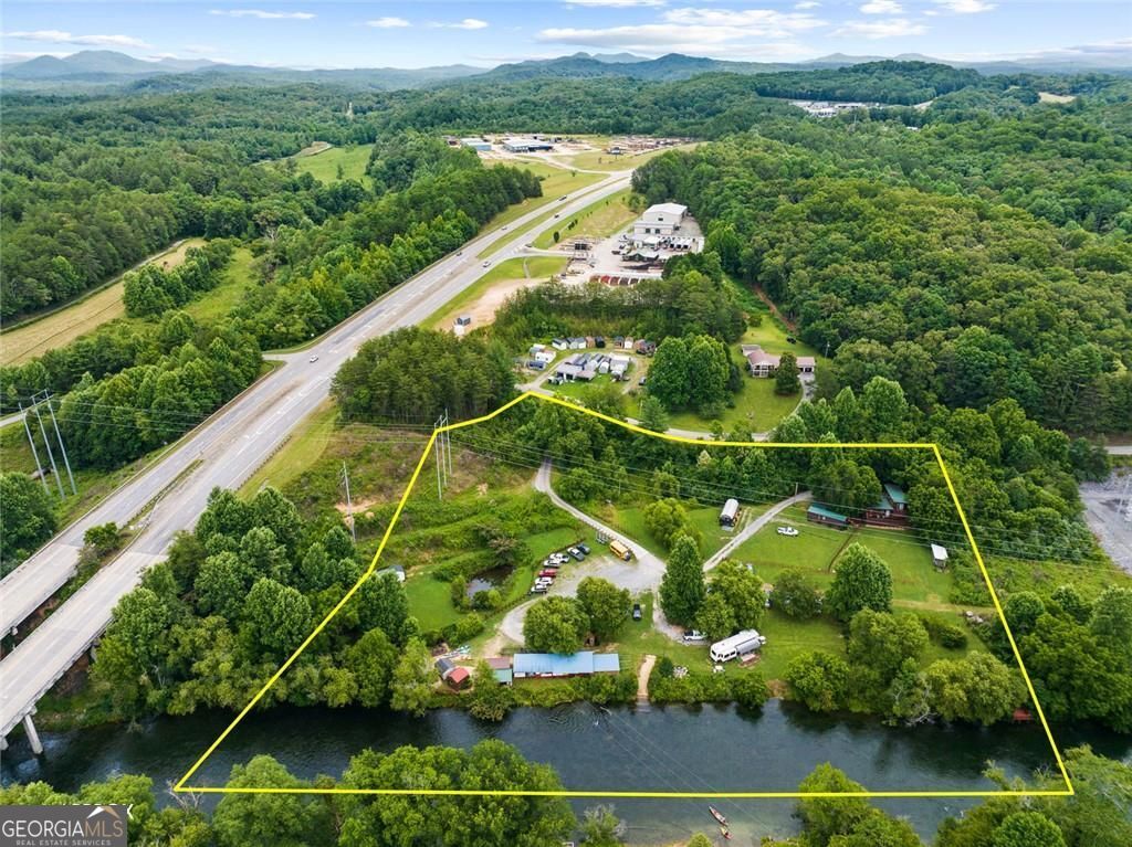 56 N River Road Property Photo 1
