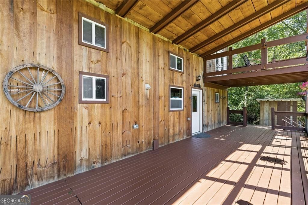 56 N River Road Property Photo 10