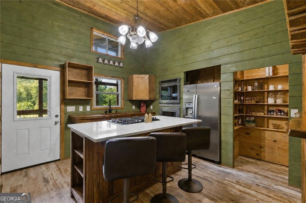 56 N River Road Property Photo 15