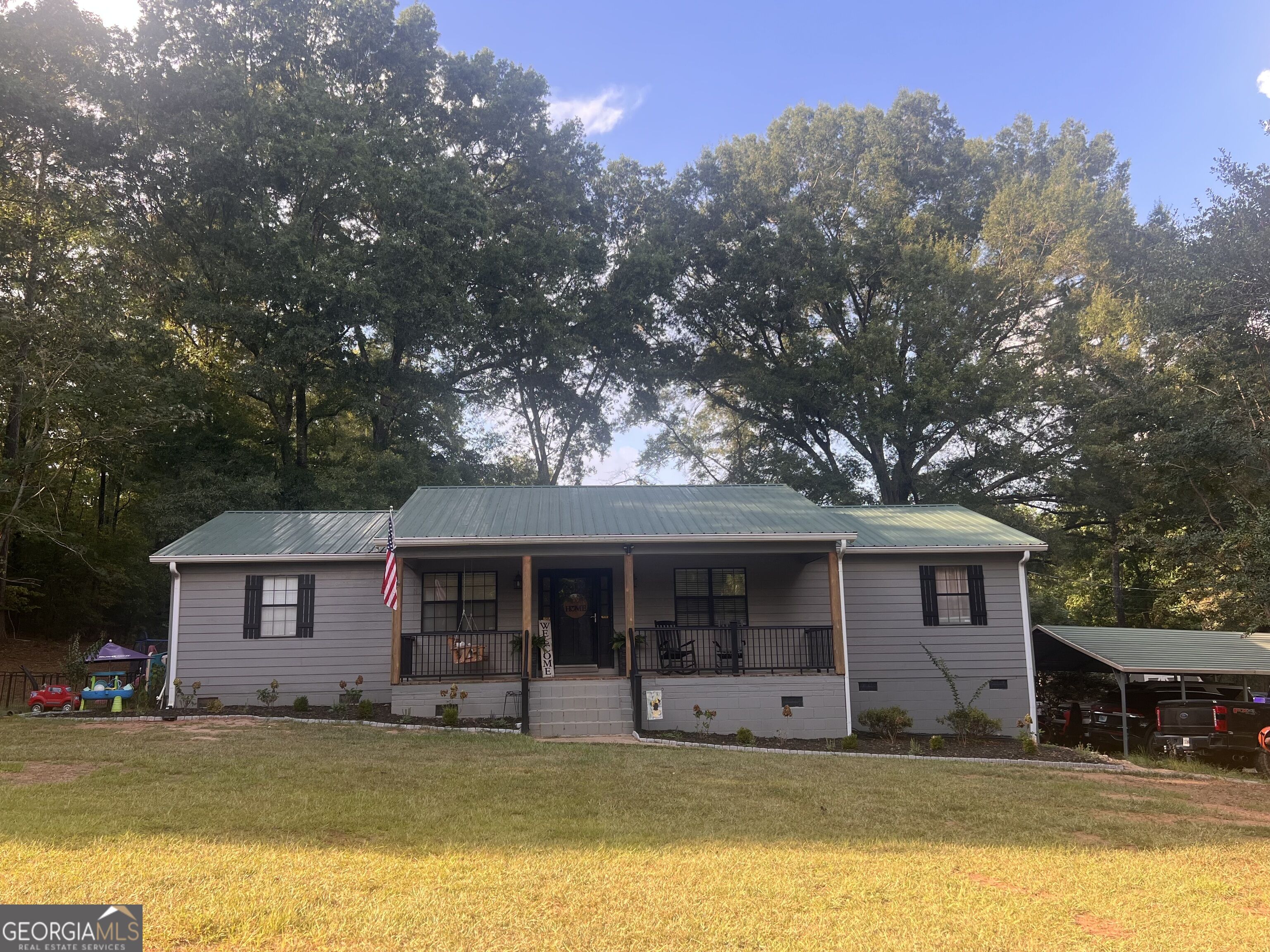 2734 Flat Shoals Road Property Photo 1