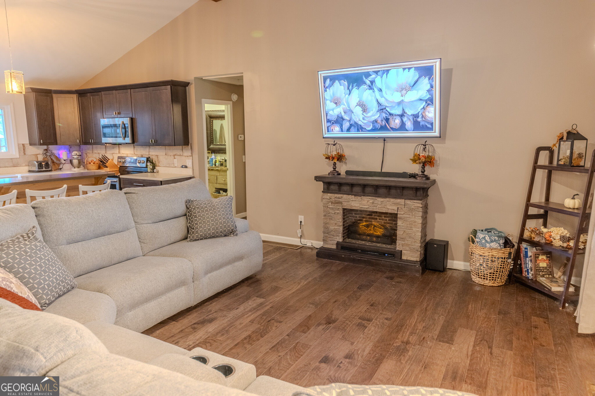 2734 Flat Shoals Road Property Photo 10