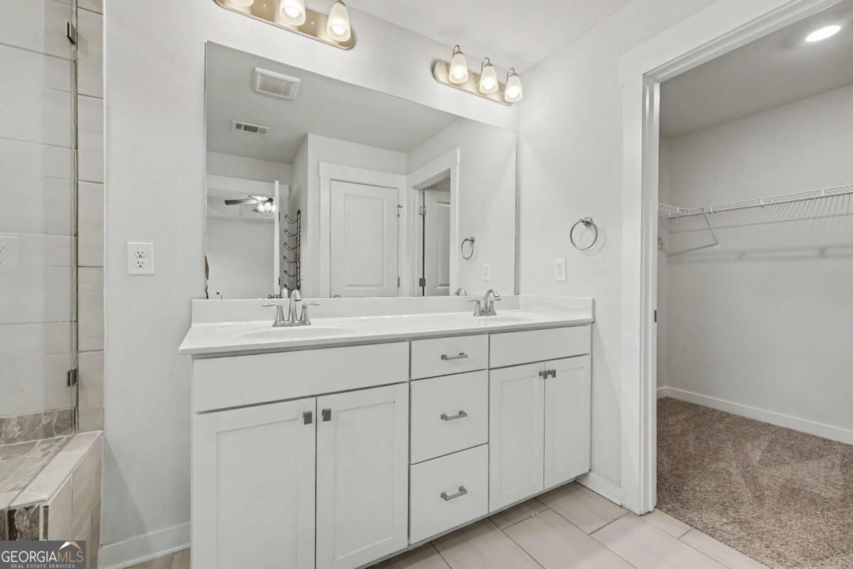 1328 Woods Lane Property Photo 14