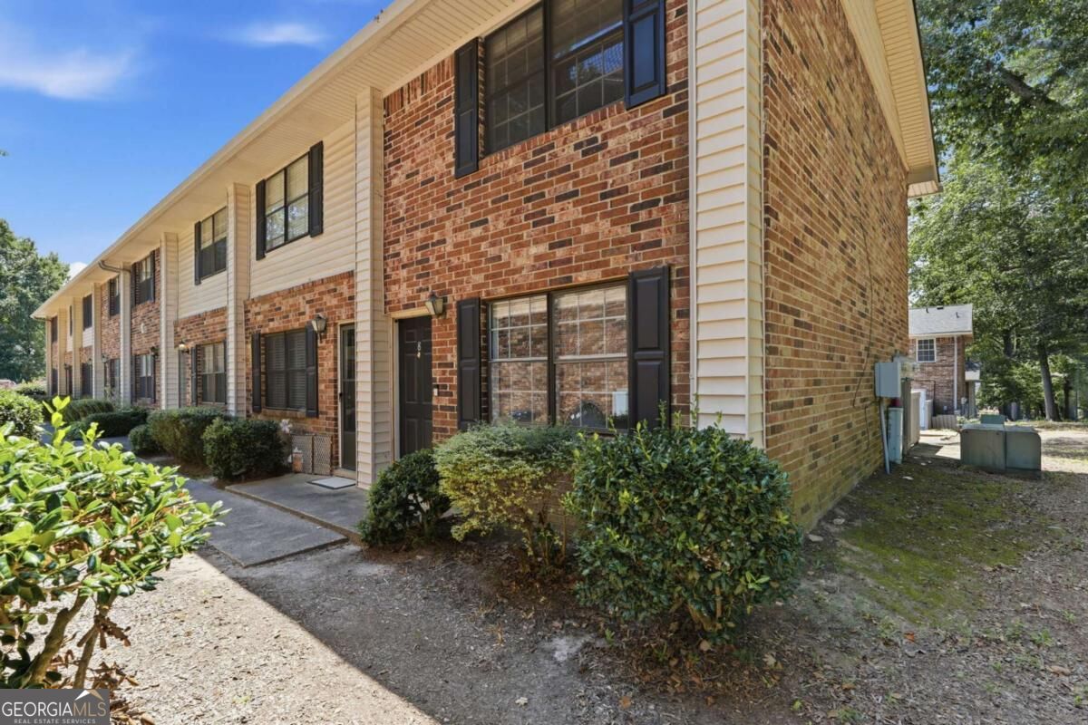 1235 Riverside Drive # 8 Property Photo 2