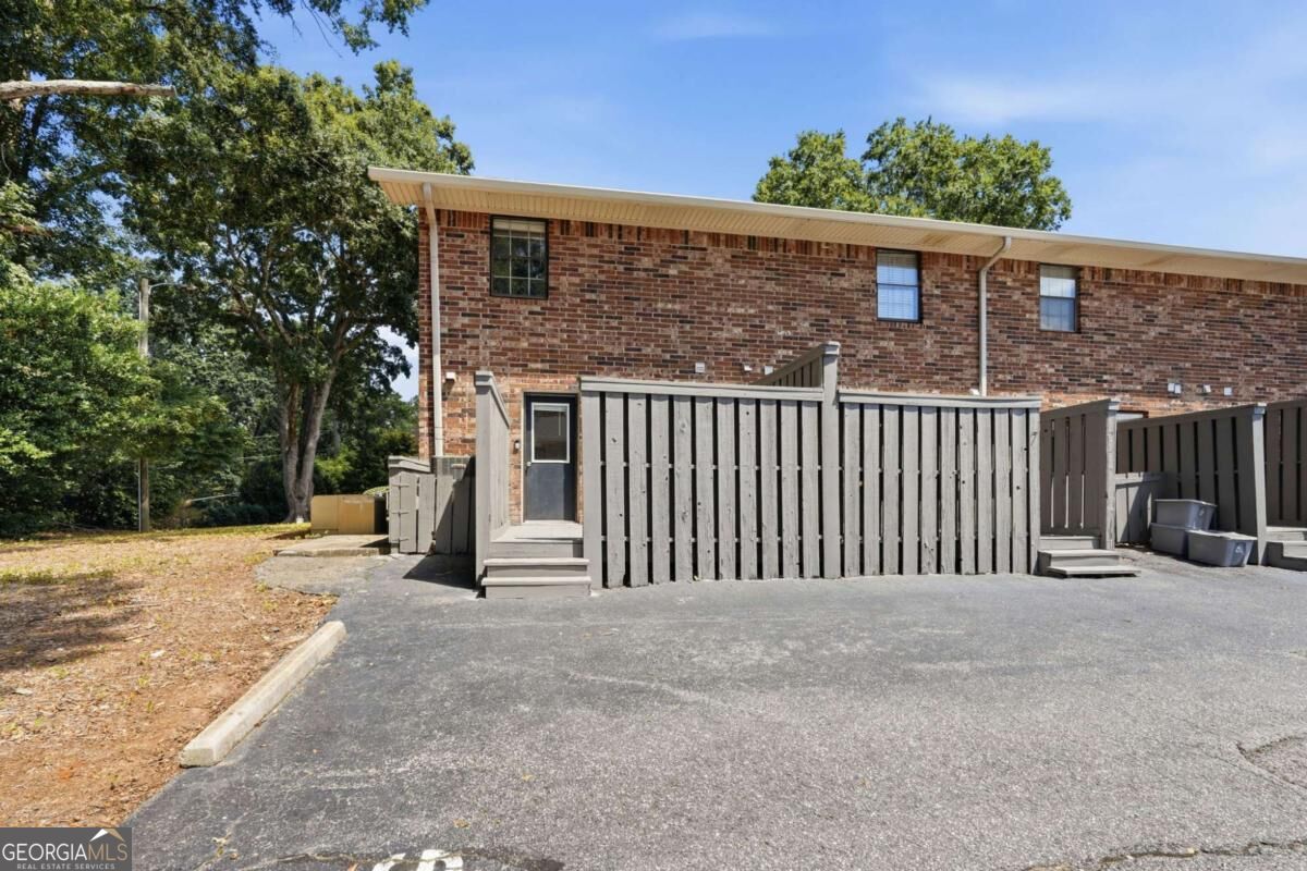 1235 Riverside Drive # 8 Property Photo 19