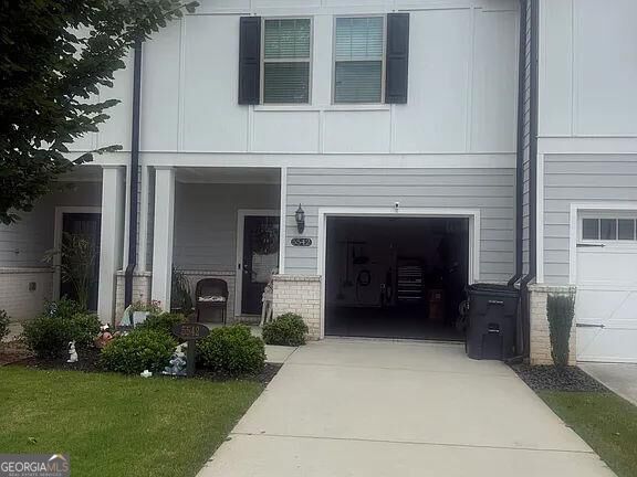5542 Plain Field Lane Property Photo 2