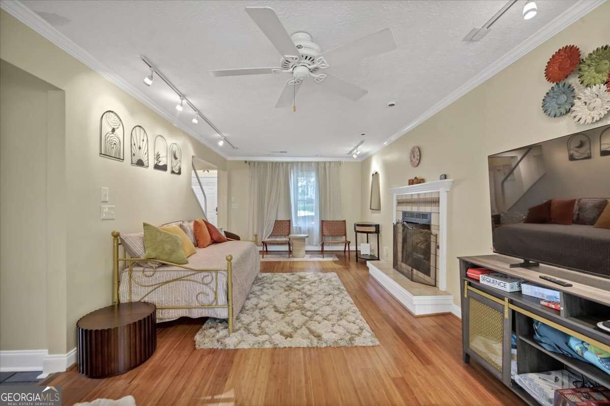 1071 Standard Drive Ne Property Photo 11