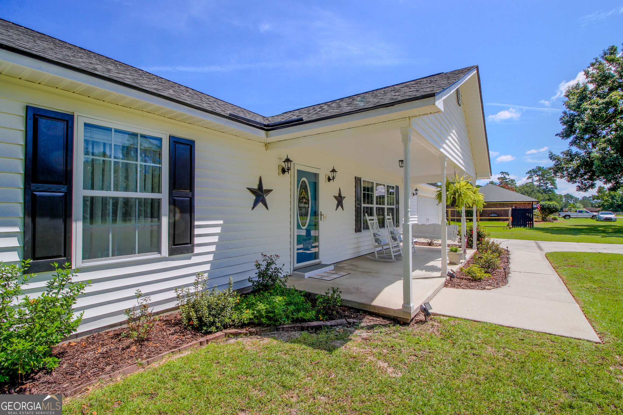 6 Paddleford Drive Property Photo 2