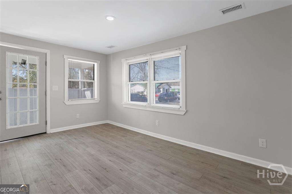 2114 Weldon Street Property Photo 10