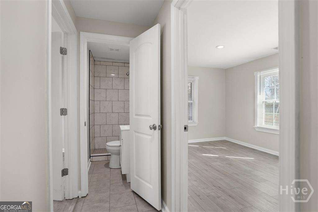 2114 Weldon Street Property Photo 26