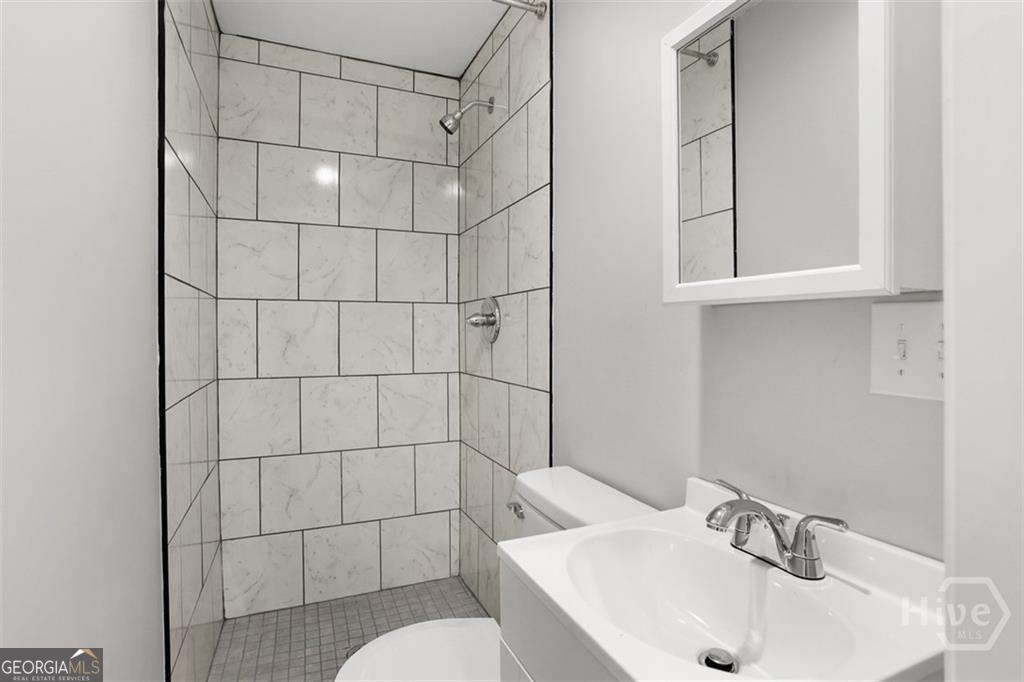 2114 Weldon Street Property Photo 29