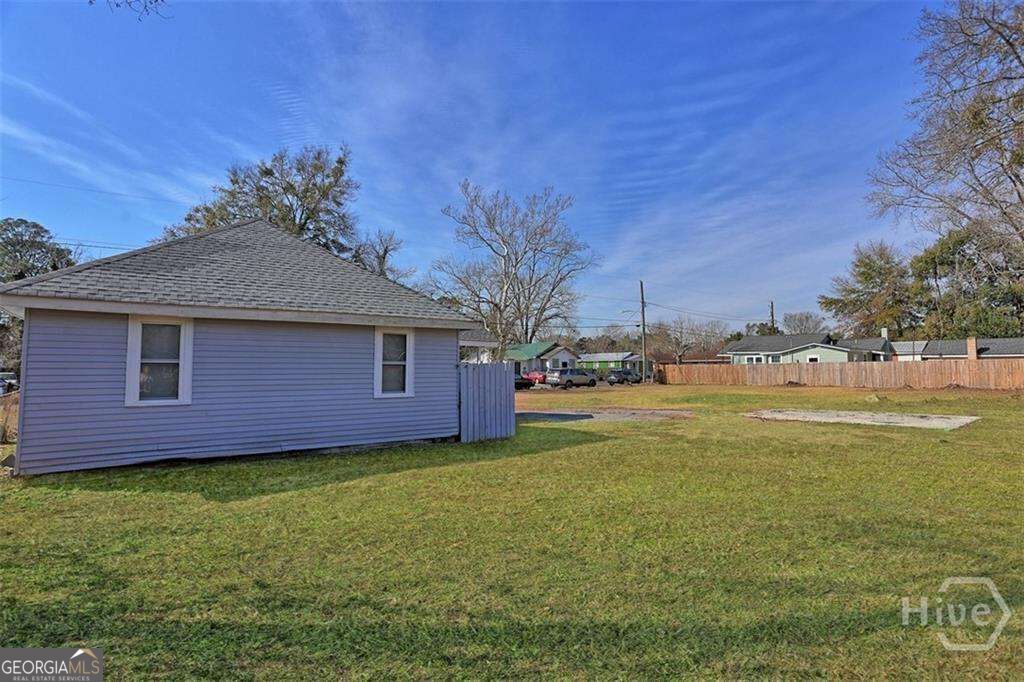2114 Weldon Street Property Photo 33