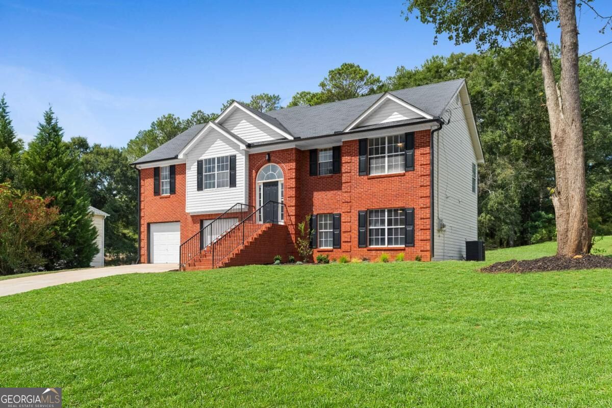 130 Fields Creek Way Property Photo 4
